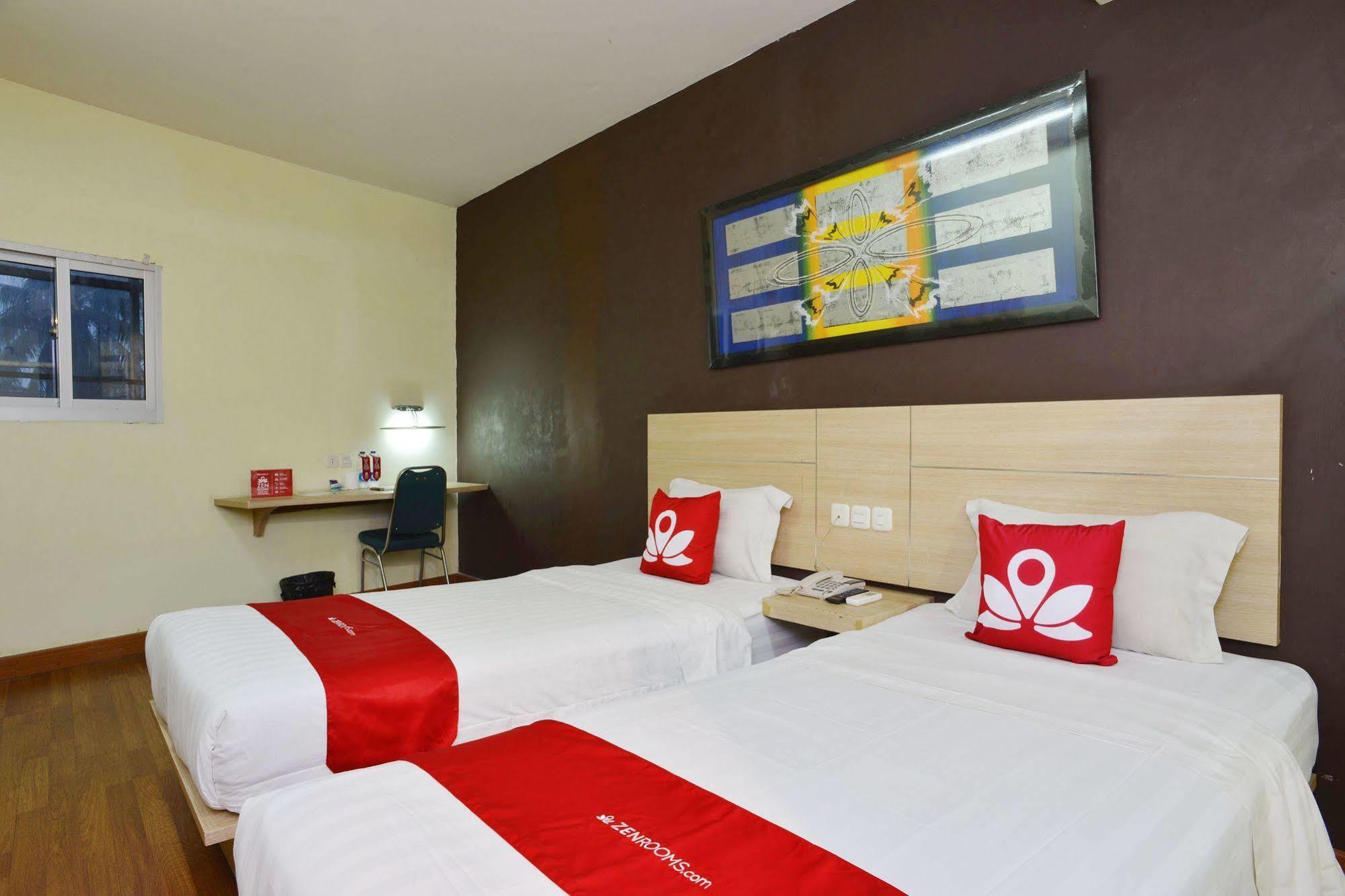Zen Rooms Rujia Pecenongan Jakarta Buitenkant foto